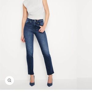 NWT Always Fits Good American Classic Slim Leg Jeans (size 6-12)
